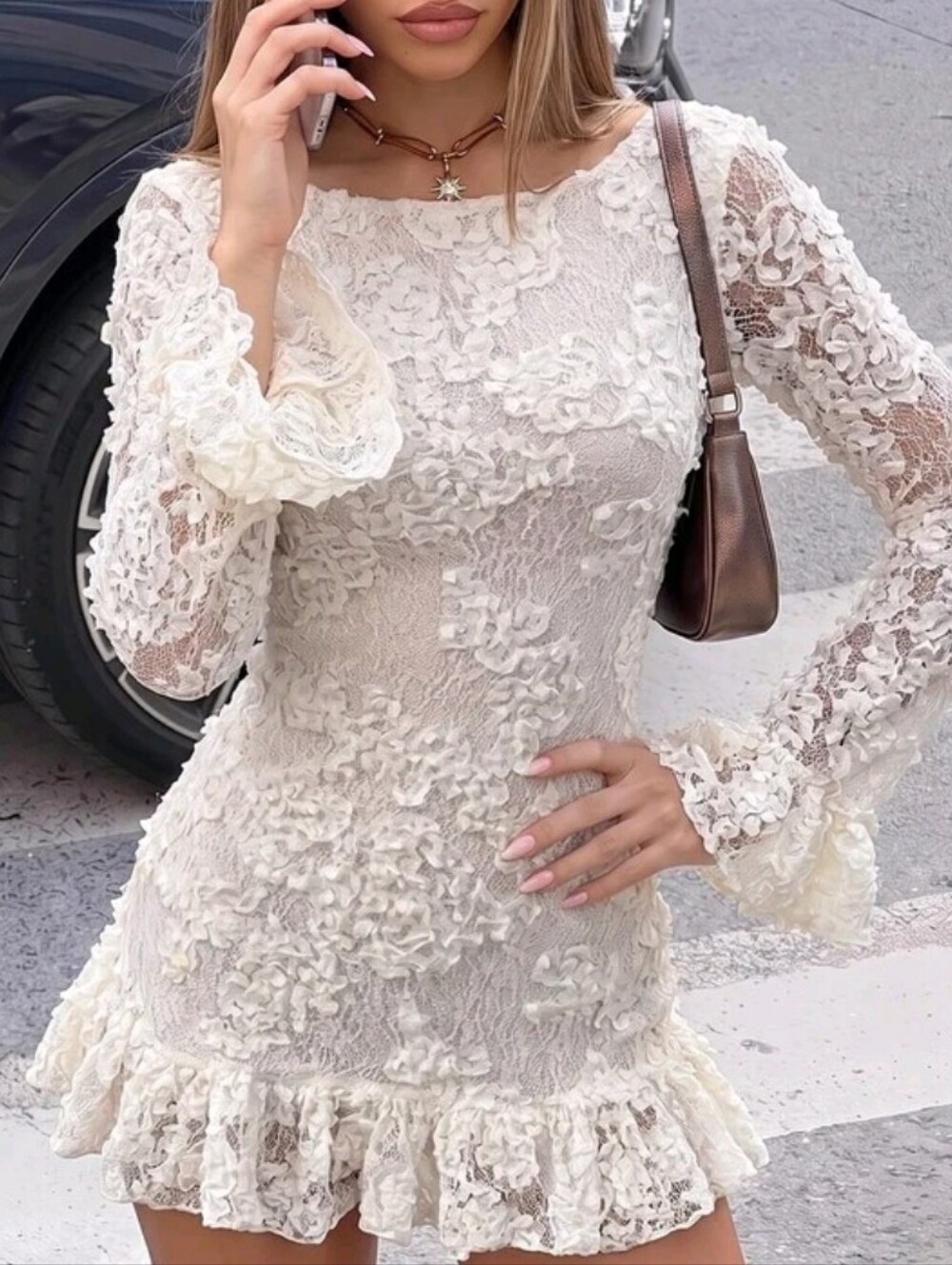 Women's New Elegant Lace Backless Color-Block Mini Dress, Cream Solid - Picture 4 of 9
